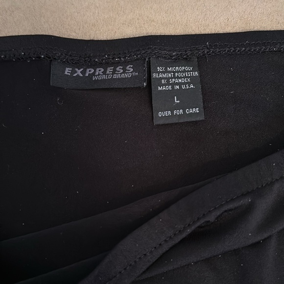 Black pencil skirt, elastic waist, 26 inches long - Picture 3 of 4